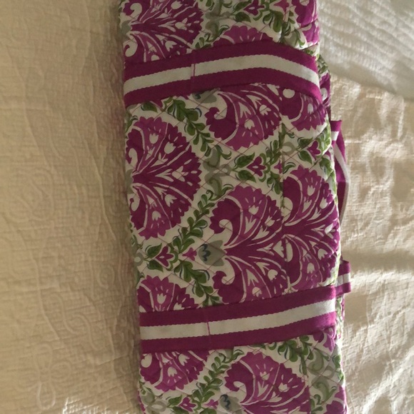 Vera Bradley - Picture 2 of 4